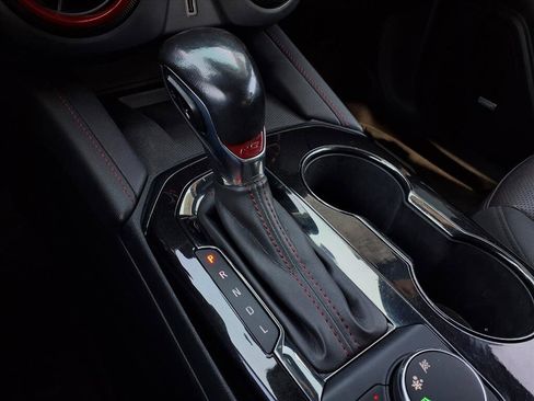 Used 2021 Chevrolet Blazer RS w/ Enhanced Convenience Package image 18