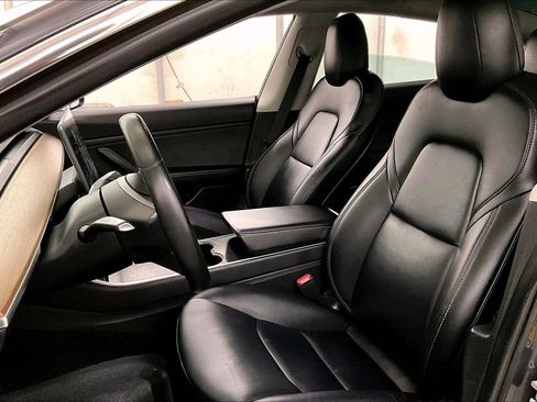 Used 2019 Tesla Model 3 Mid Range image 25