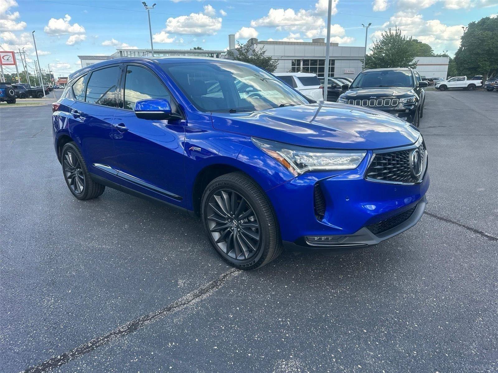 Used 2023 Acura RDX w/ Advance Package AWD/4WD image 2