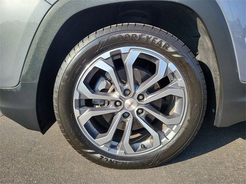 Used 2019 GMC Terrain SLT w/ Preferred Package image 25