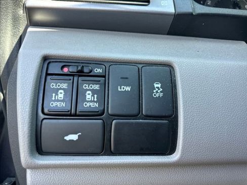Used 2014 Honda Odyssey EX-L image 18