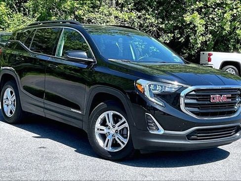 Used 2019 GMC Terrain SLE w/ Driver Convenience Package AWD/4WD image 3