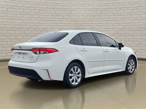 Used 2024 Toyota Corolla LE FWD image 5