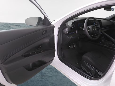 New 2025 Hyundai Elantra Blue image 23