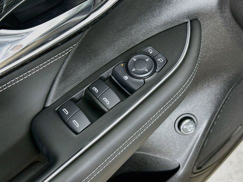 Used 2023 Buick Envision Preferred AWD/4WD image 21