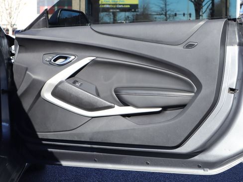 Used 2020 Chevrolet Camaro LT image 23