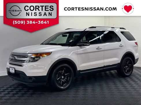 Used 2014 Ford Explorer XLT w/ Equipment Group 202A AWD/4WD image 1