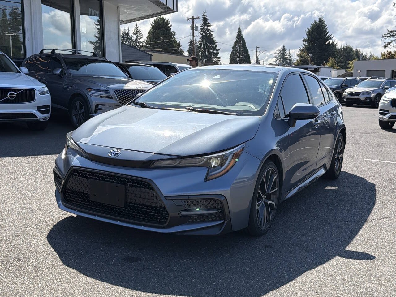 Used 2020 Toyota Corolla XSE FWD image 1