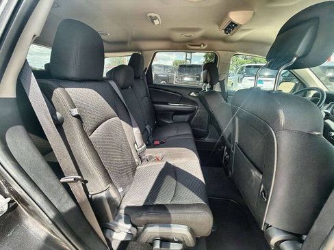 Used 2019 Dodge Journey SE w/ Premium Group FWD image 25