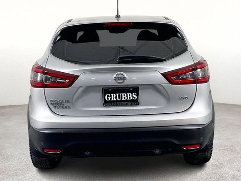 Used 2022 Nissan Rogue Sport S image 6