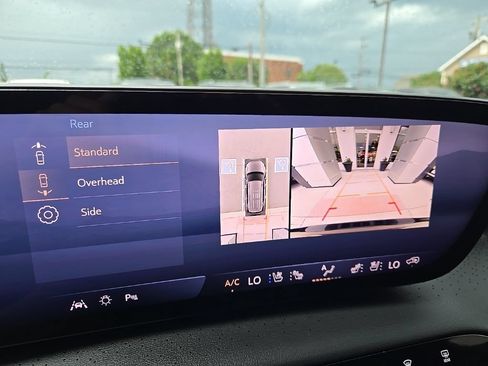 Used 2025 Buick Enclave Avenir w/ Super Cruise Package AWD/4WD image 31