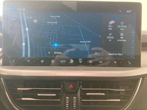 Used 2024 Ford Escape Platinum image 3