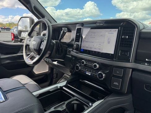 New 2026 Ford F250 Platinum image 21