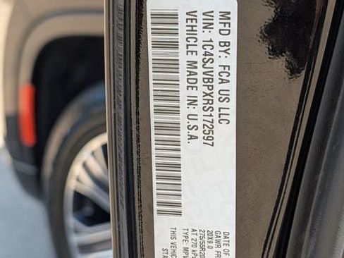 Used 2024 Jeep Wagoneer Series II AWD/4WD image 30