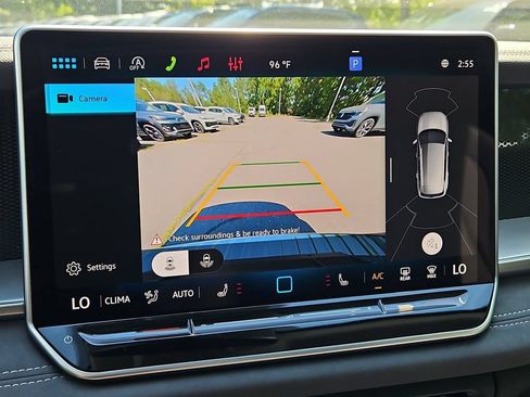 New 2026 Volkswagen Tiguan SE AWD/4WD image 9