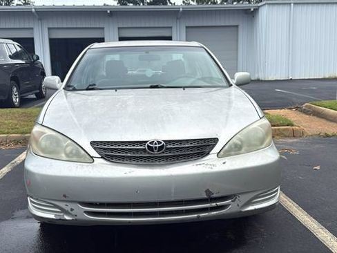 Used 2002 Toyota Camry FWD image 1