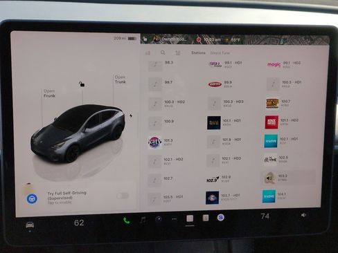 Used 2023 Tesla Model Y Long Range image 22