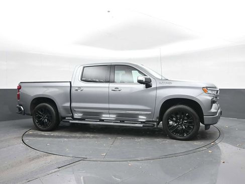 Used 2024 Chevrolet Silverado 1500 High Country w/ Technology Package image 7