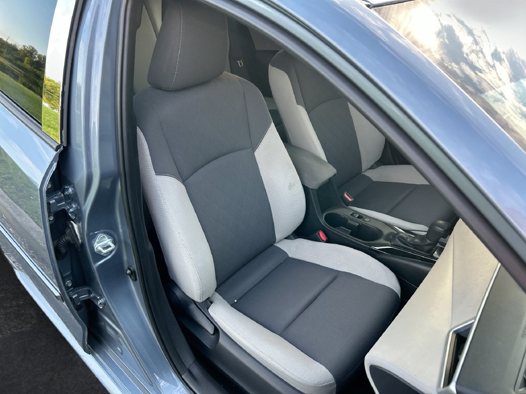 Used 2024 Toyota Corolla LE FWD image 30