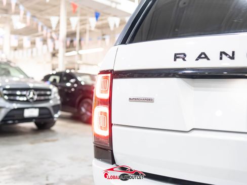 Used 2018 Land Rover Range Rover Long Wheelbase Supercharged image 48