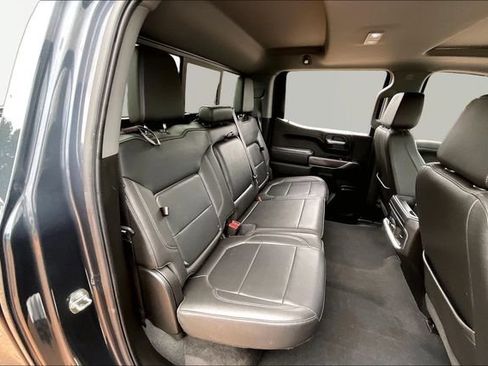 Used 2022 Chevrolet Silverado 1500 LTZ w/ LTZ Premium Package AWD/4WD image 17