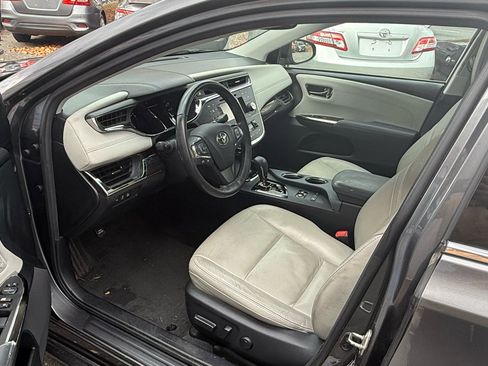 Used 2013 Toyota Avalon XLE Touring image 28