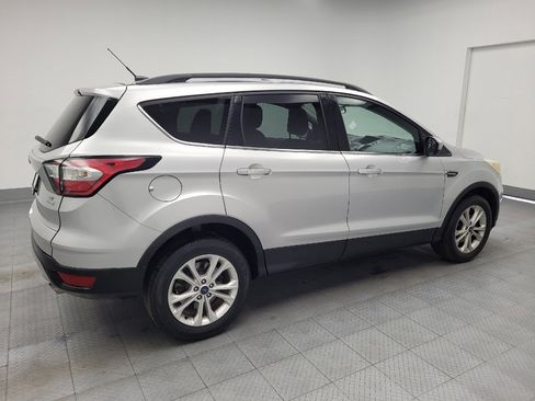Used 2018 Ford Escape SE image 10
