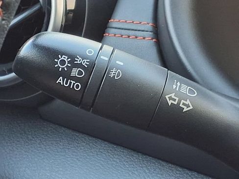 Used 2023 Nissan Kicks SR w/ SR Premium Package FWD image 12