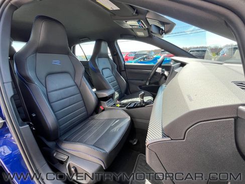 Used 2023 Volkswagen Golf 20th Anniversary Edition image 32