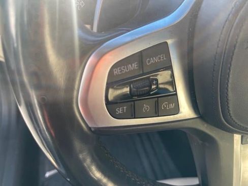 Used 2021 BMW 330i Sedan w/ M Sport Package image 8