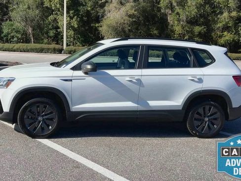 Used 2023 Volkswagen Taos S image 5