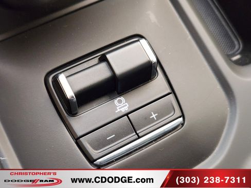Used 2023 GMC Sierra 1500 Denali w/ Technology Package AWD/4WD image 26