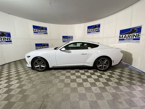 Used 2024 Ford Mustang Premium RWD image 10