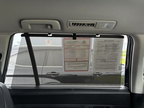 Used 2024 Toyota Grand Highlander AWD image 25