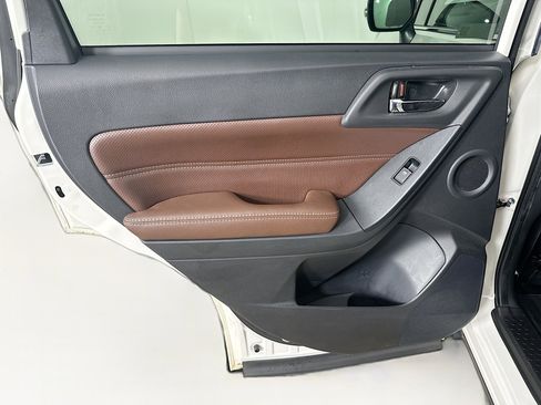 Used 2018 Subaru Forester 2.5i Touring image 28