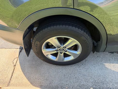 Used 2015 Toyota RAV4 XLE AWD/4WD image 26