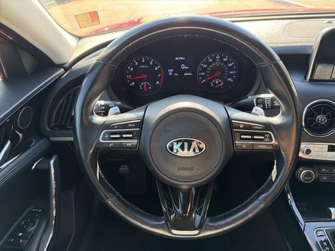 Used 2019 Kia Stinger Base image 22
