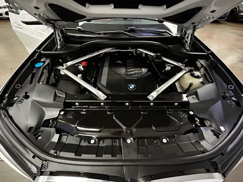 Used 2019 BMW X7 xDrive40i w/ Parking Assistance Package AWD/4WD image 24