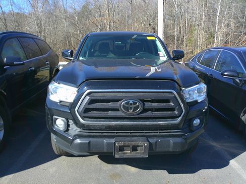 Used 2022 Toyota Tacoma SR5 image 2