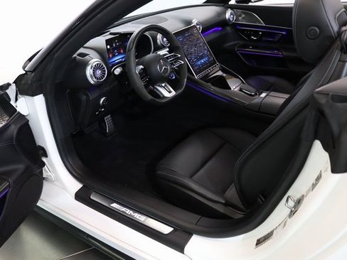 Used 2022 Mercedes-Benz SL 63 AMG 4MATIC w/ Driver Assistance Package image 20