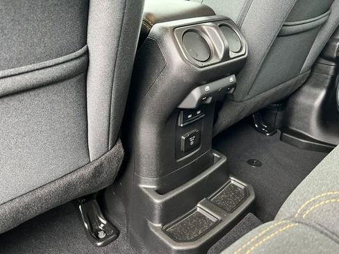 Used 2025 Jeep Wrangler Unlimited Sahara w/ Safety Group image 37