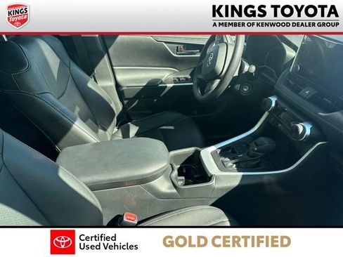 Used 2023 Toyota RAV4 LE FWD image 8