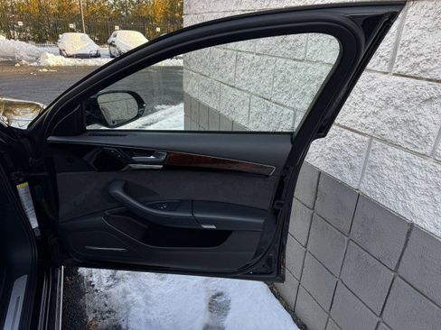 Used 2013 Audi A8 L 3.0T image 32