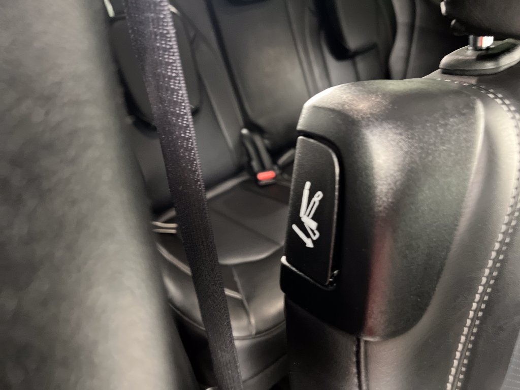 Used 2025 Chrysler Pacifica Select FWD image 31