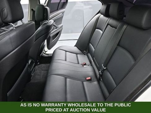 Used 2013 BMW 528i Sedan image 14
