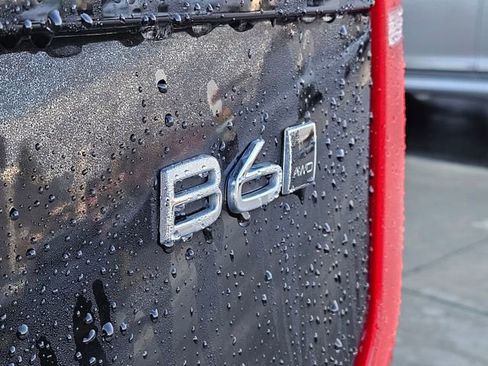 Used 2023 Volvo XC90 B6 Plus w/ Protection Package Premier image 9