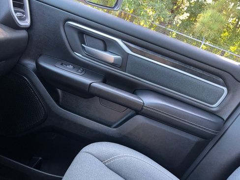 Used 2020 RAM 1500 Big Horn AWD/4WD image 31