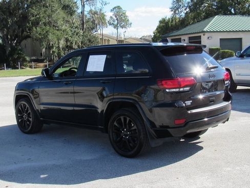 Used 2020 Jeep Grand Cherokee Altitude image 6