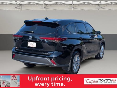 Used 2021 Toyota Highlander Limited AWD/4WD image 7