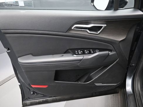Used 2023 Kia Sportage X-Line image 11